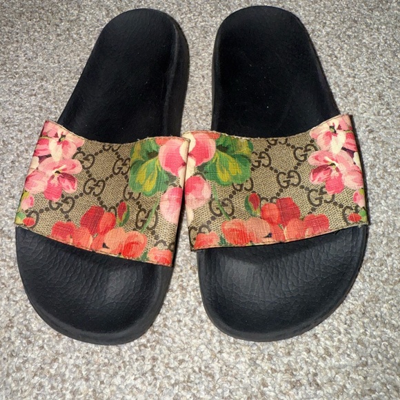 Gucci Women's Floral Slide Sandals - Black and Red - Picture 1 of 2